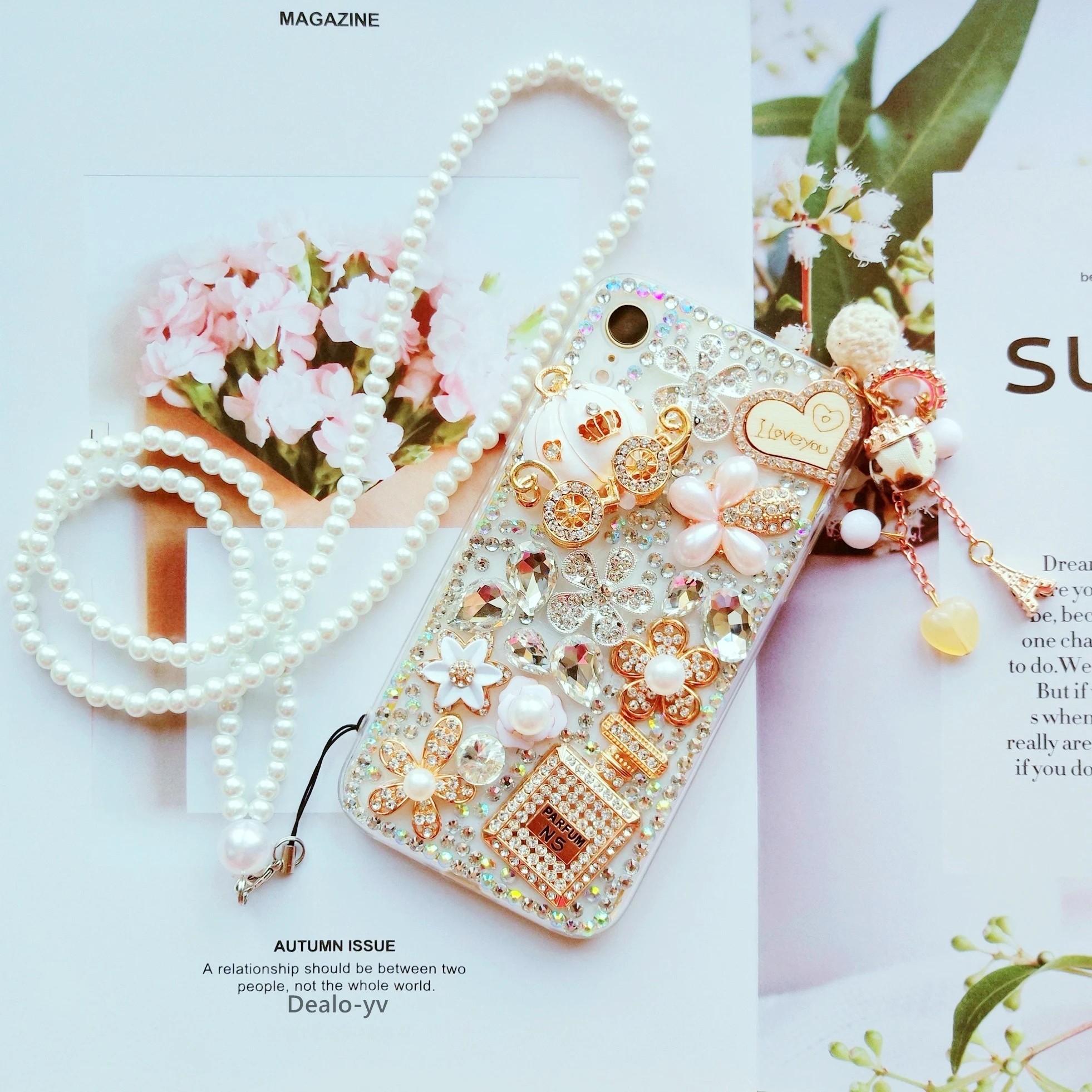 

Luxury Perfume Bottle Bow Case for iphone11 Pro Shell Diamond for Iphone78 13Pro 12 11 Hanging Neck Lanyard Accessories Silicone
