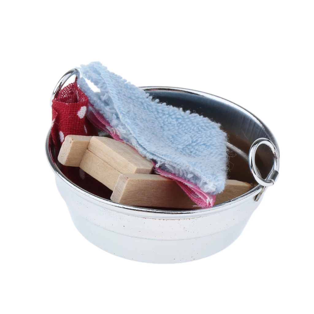 Миниатюрная железная ванна для стирки (с искусственной одеждой) масштаб 1/12