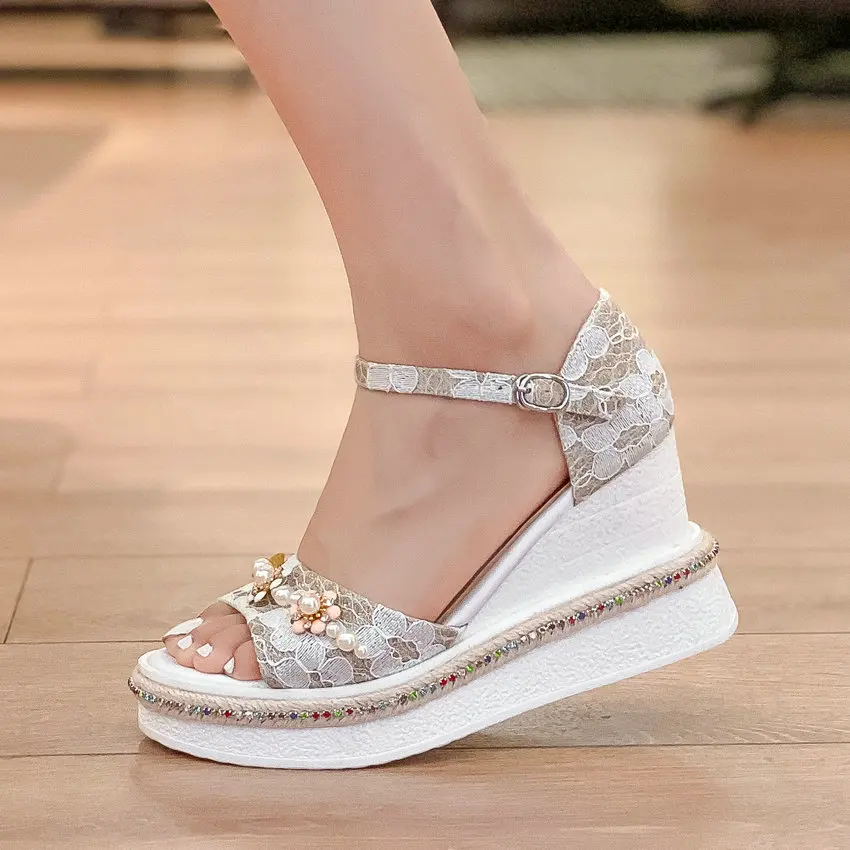 

QUTAA 2021 Lace String Bead Flower Sweet Sandals Platform Summer Female Shoes Buckle Wedge High Heel Women Pumps Size 34-42