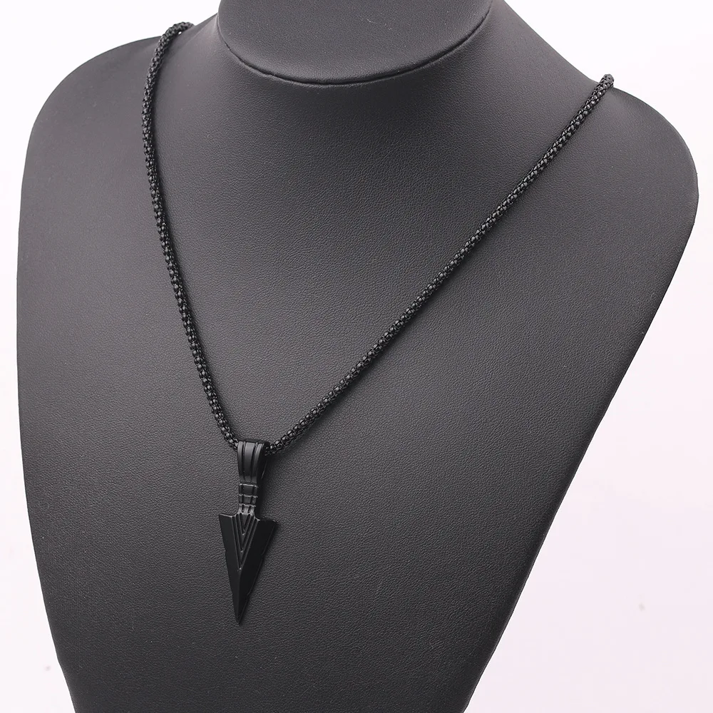 

New Fashion Arrow Necklace for Men Black Metal Punk POP Cross Pendant Necklace Trendy Simple Chain Jewelry Gift collar hombre