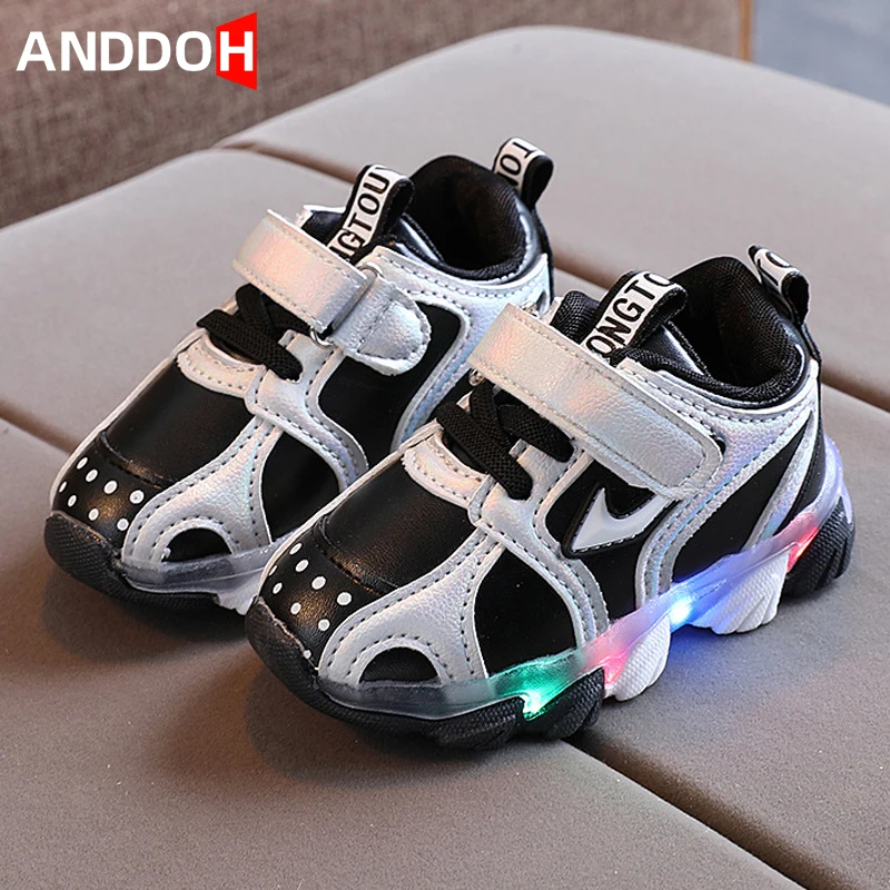 

Size 21-30 Baby Soft Bottom Breathable Casual Shoes Boys Luminous Sneakers Girl Led Light Up Shoes Children Lightweight Sneakers