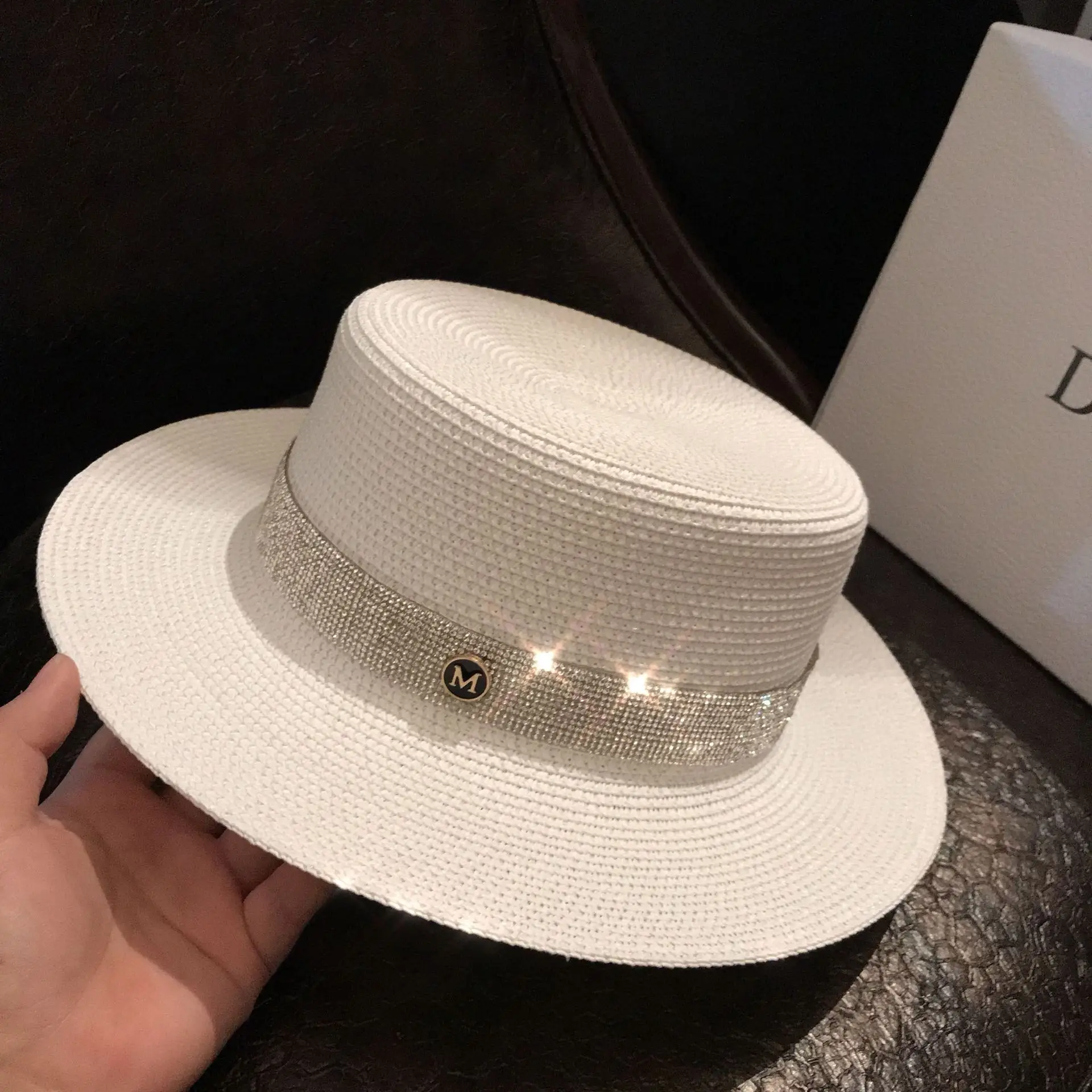 Шляпа женская Соломенная с широкими полями Федора плоским верхом и камнями для