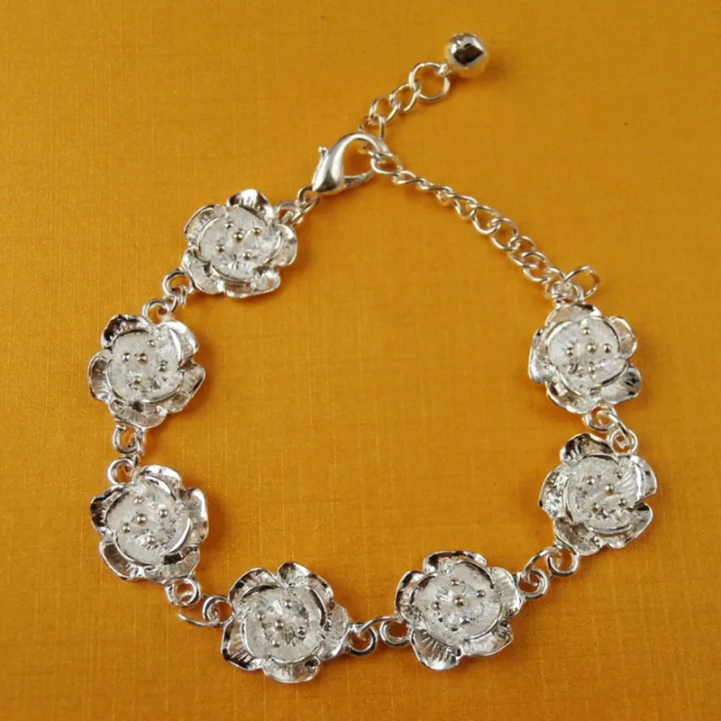 

Vintage Silver color bracelet For Women Small Daisy Ring Carved Couple Rings Valentine's Day Gift
