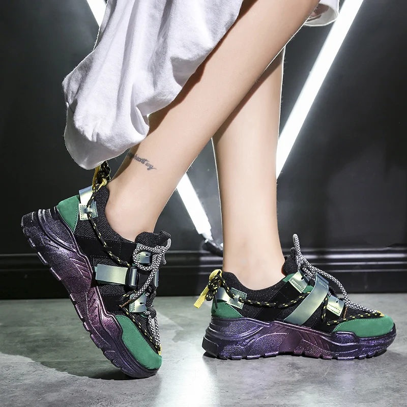 На шнуровке женские кроссовки свободного покроя PU off white Брендовая обувь Женская