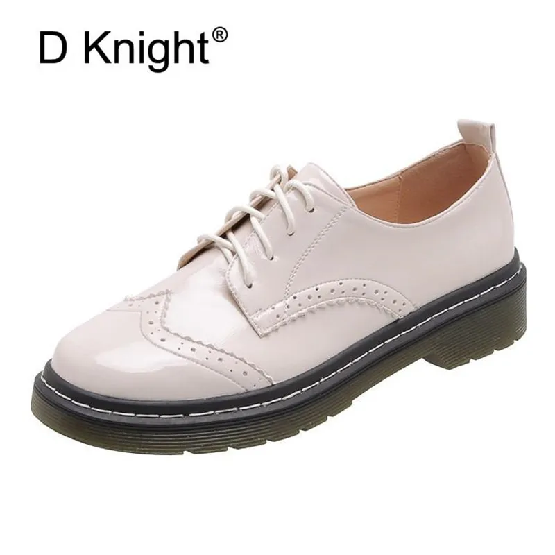 

Big Size 30-43 Oxford Flats Women New Patent Leather Loafers Shoes Female Carved Shoes Woman Casual Lace Up Ladies Flats Brogues