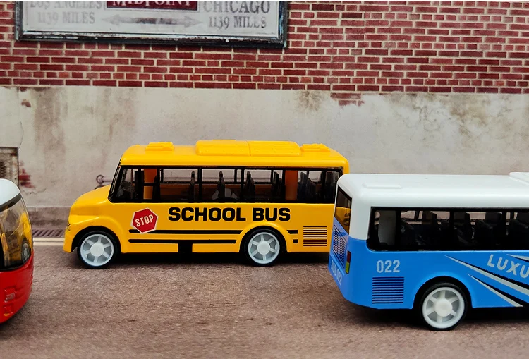 Миниатюрный гоночный автомобиль из сплава отлитый под давлением пожарный