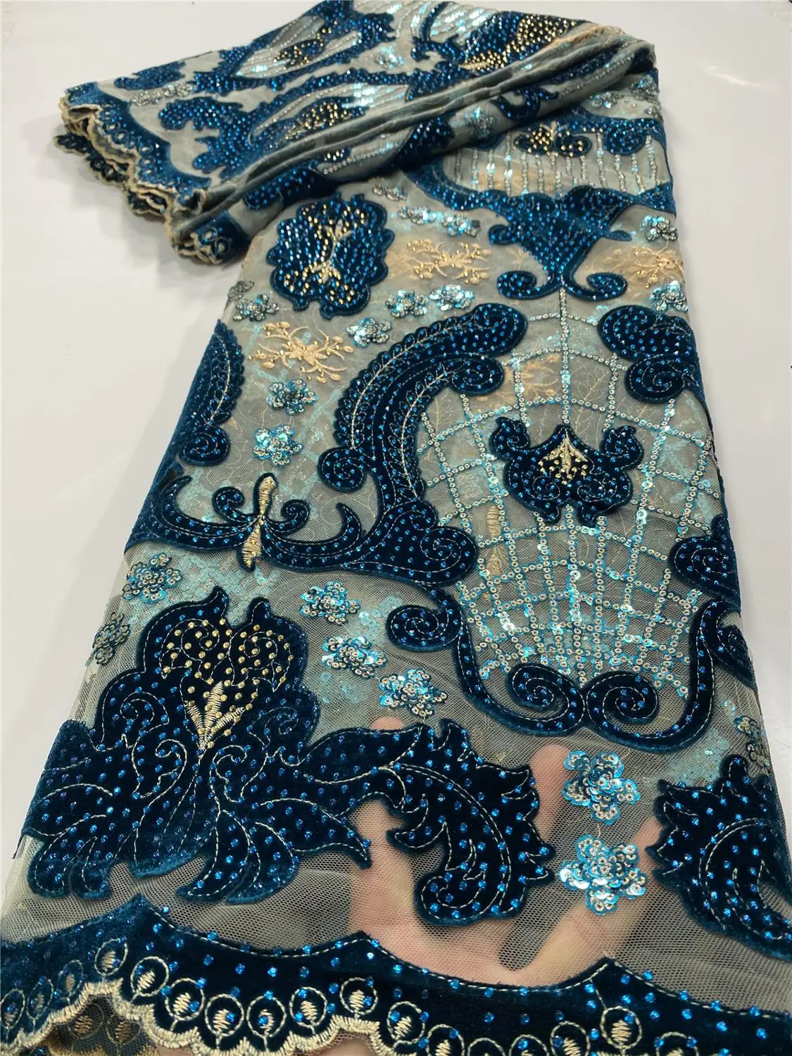 

French Nigerian Velvet Lace Fabrics 2020 High Quality Lace Eembroidery African Lace Fabric For Wedding Dress Sewing YA3343B-4