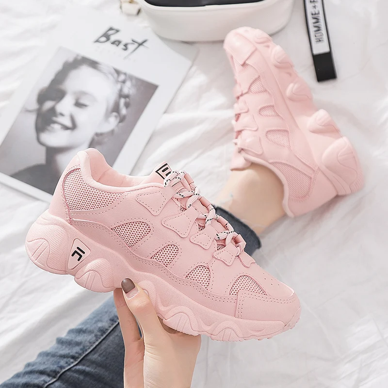 

2021 spring new Korean style versatile net red small white shoes casual breathable sports shoes for women and dad shoes