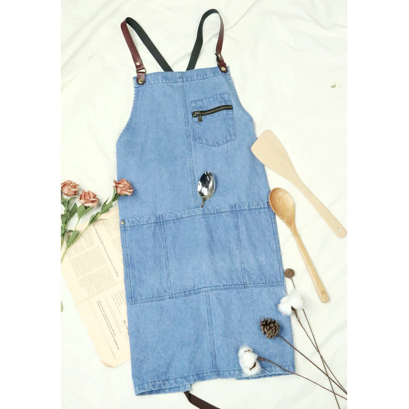 

Denim Apron Korean Fashion Milk Tea Shop Baking Barber Cooking For Men And Women Light Blue Aprons With PU Straps