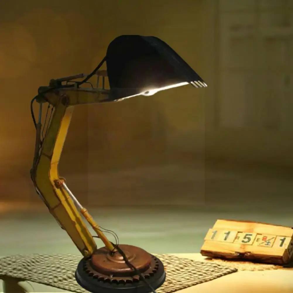 

Vintage Industrial Excavator Lamp USB Digger Steampunk Desk Decor For Bedroom Home Table Lamp Handicraft Light Resin Orname Q1T1