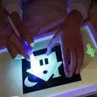 Доска для рисования детская светящаяся, с флуоресцентной ручкой