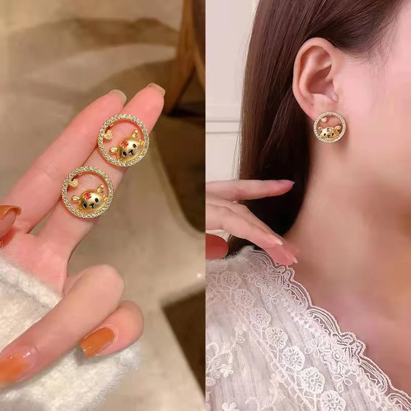 

2022 New Fashion Cute Cartoon Tiger Pendant Earrings Simple and Exquisite Lady Earrings Jewelry Party Best Gift
