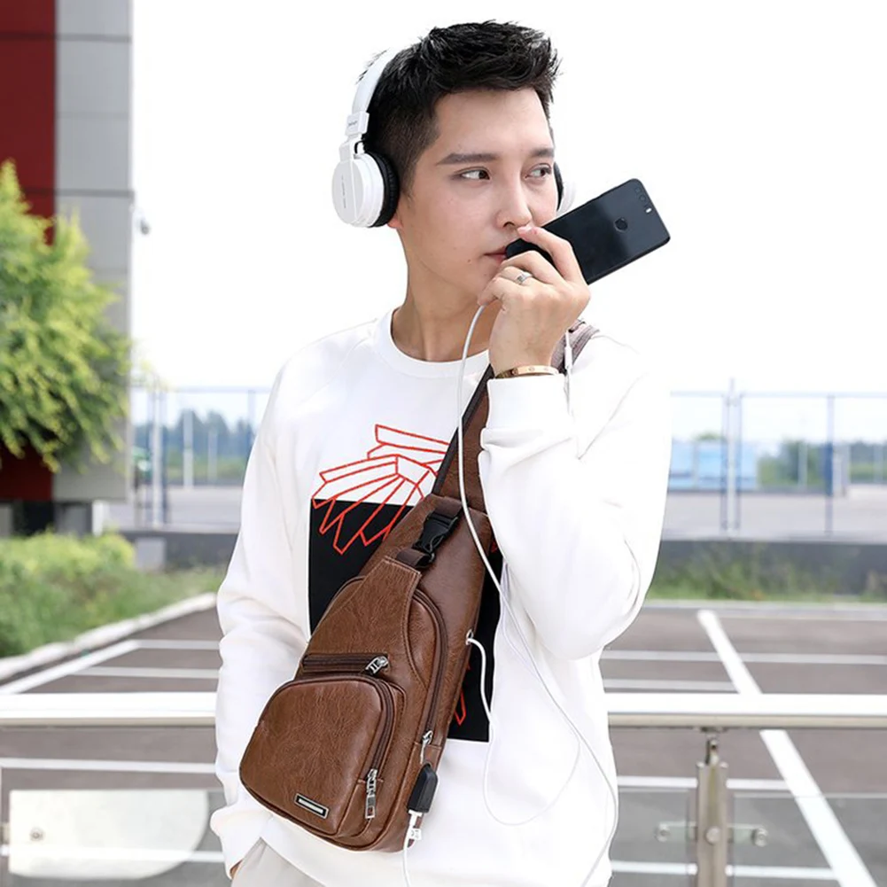 

Men's Crossbody Bags Men's USB Chest Bag Designer Messenger bag Leather Shoulder Bags Diagonal Package Back Pack Travel