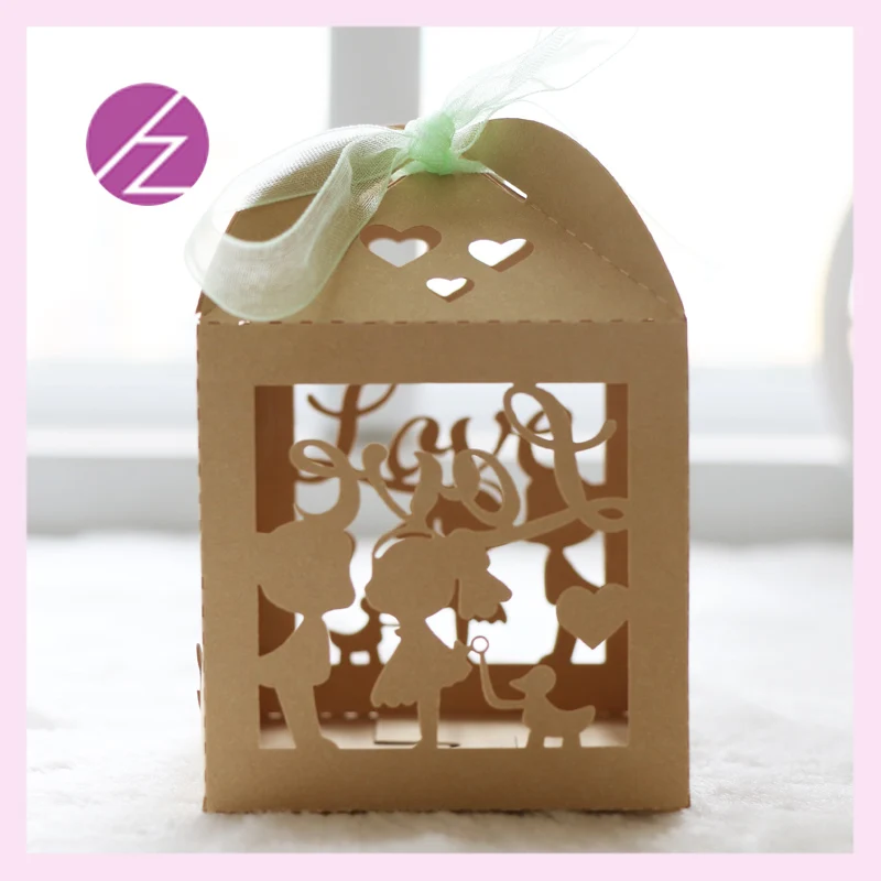 

100pcs/lot Hot Sale Pink Candy Boxes Laser Cut Cute Lovers Engagement Patterns For Wedding Gift Boxes Decoration Supplies
