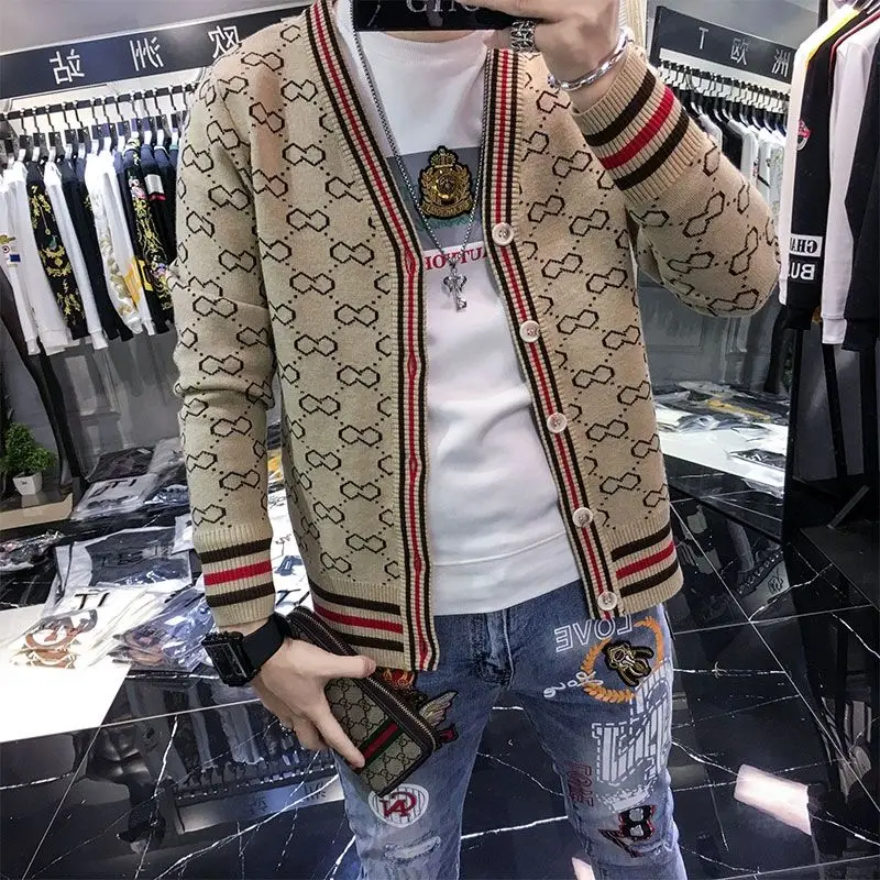 

Plaid Sweater Jacket Men 's Cardigan Fashion Sweater 2020 Spring and Autumn New Men 's Fashion Long-Sleeved British Style Jacket