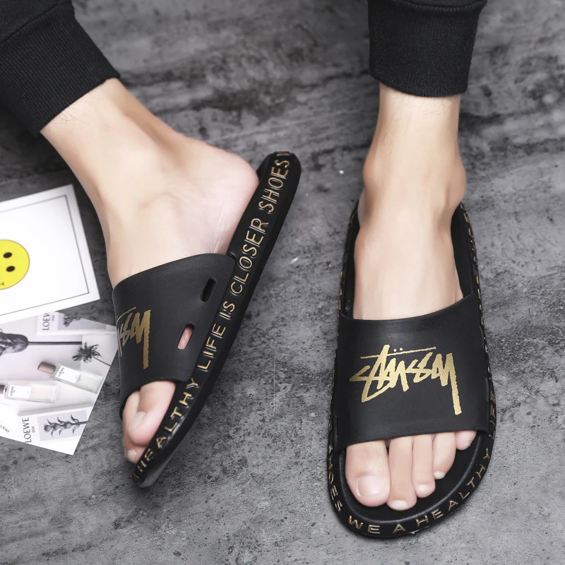 

Take A Shower Wear-resistant Breathable Home Outdoor New 2021 Flat Men's Slippers Soft Casual Shoes Men Non-slip Flip Flop