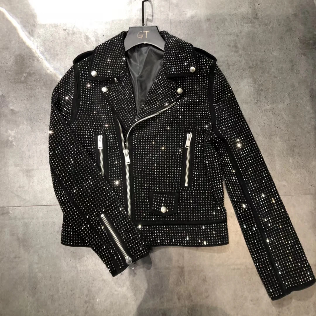 Женская короткая куртка из натуральной овечьей кожи черная мотоциклетная с