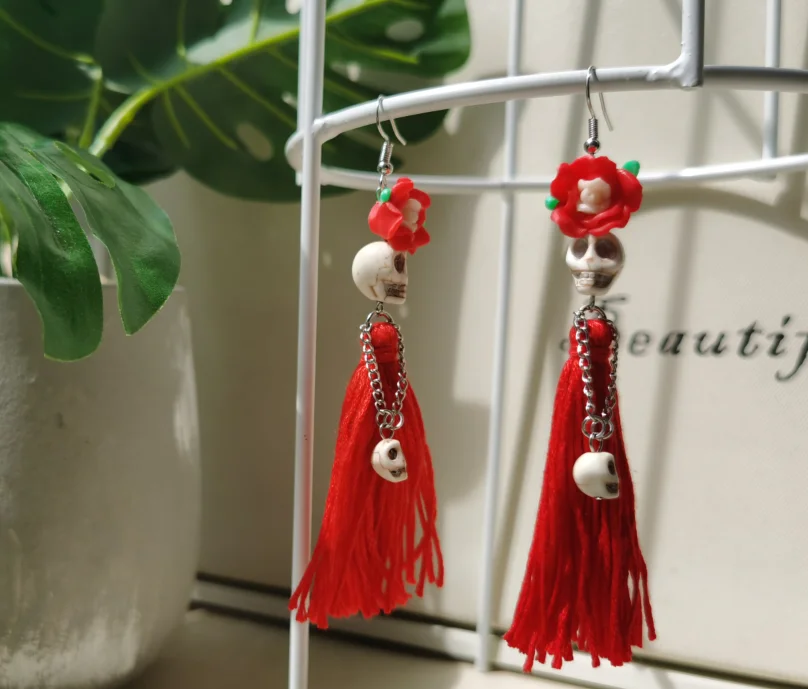 

New Lady Skulls with Red Tassels Dangle Earrings,Skull Dangle Earrings,Women New Fashion,day of The Dead Jewelry