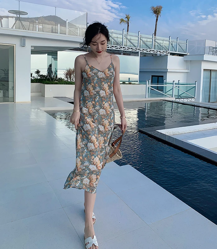 

Will the new printed holiday dress skirt with shoulder-straps