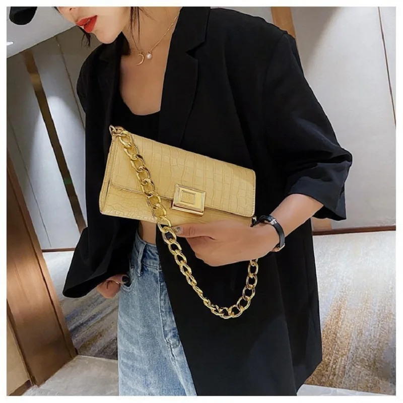 

Baguette Underarm Bag Female 2021 Fashion Crocodile Alligator Pattern Gold Chain Women Shoulder Bag Small Purses And Handbags