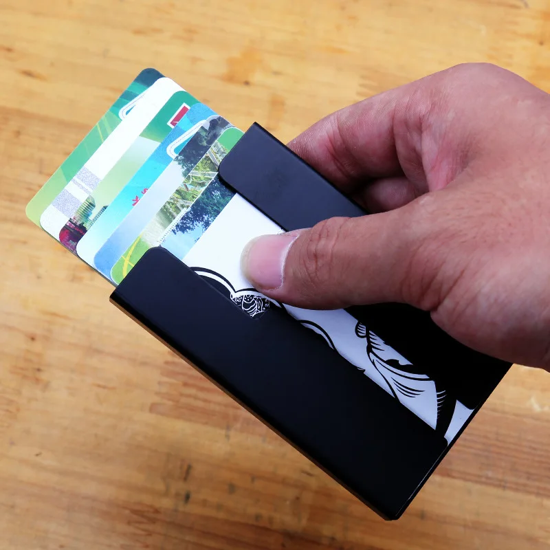 

Anti-theft and anti-theft aluminum alloy credit card case metal card case hand push creative business card case