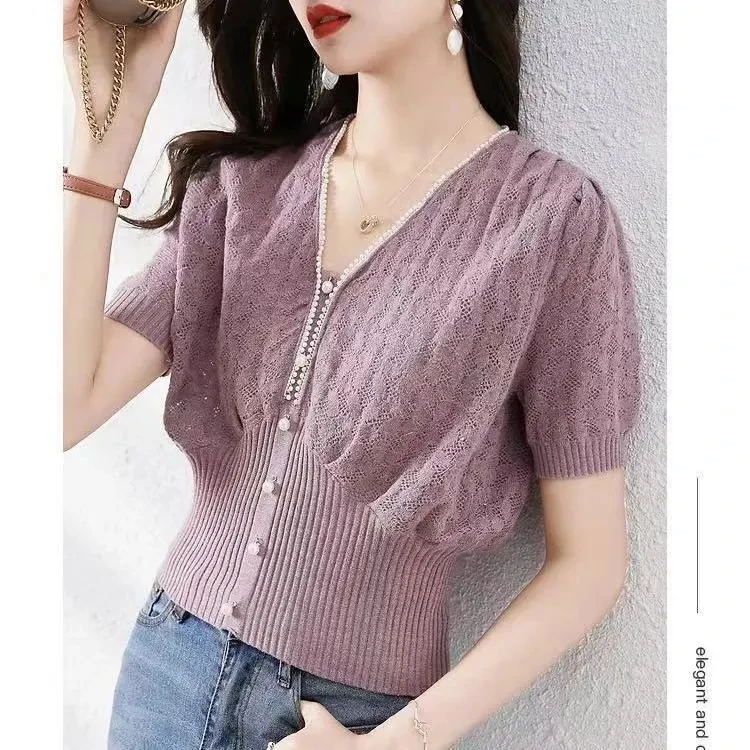 

2021 Spring and Summer New French Bubble Sleeve Knitwear Female Exquisite Pearl Decorative Joker Knitwear