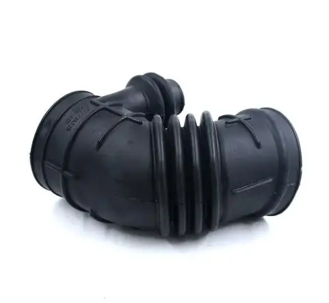 

13711726325 резиновый шланг для впускного воздуха двигателя для E30