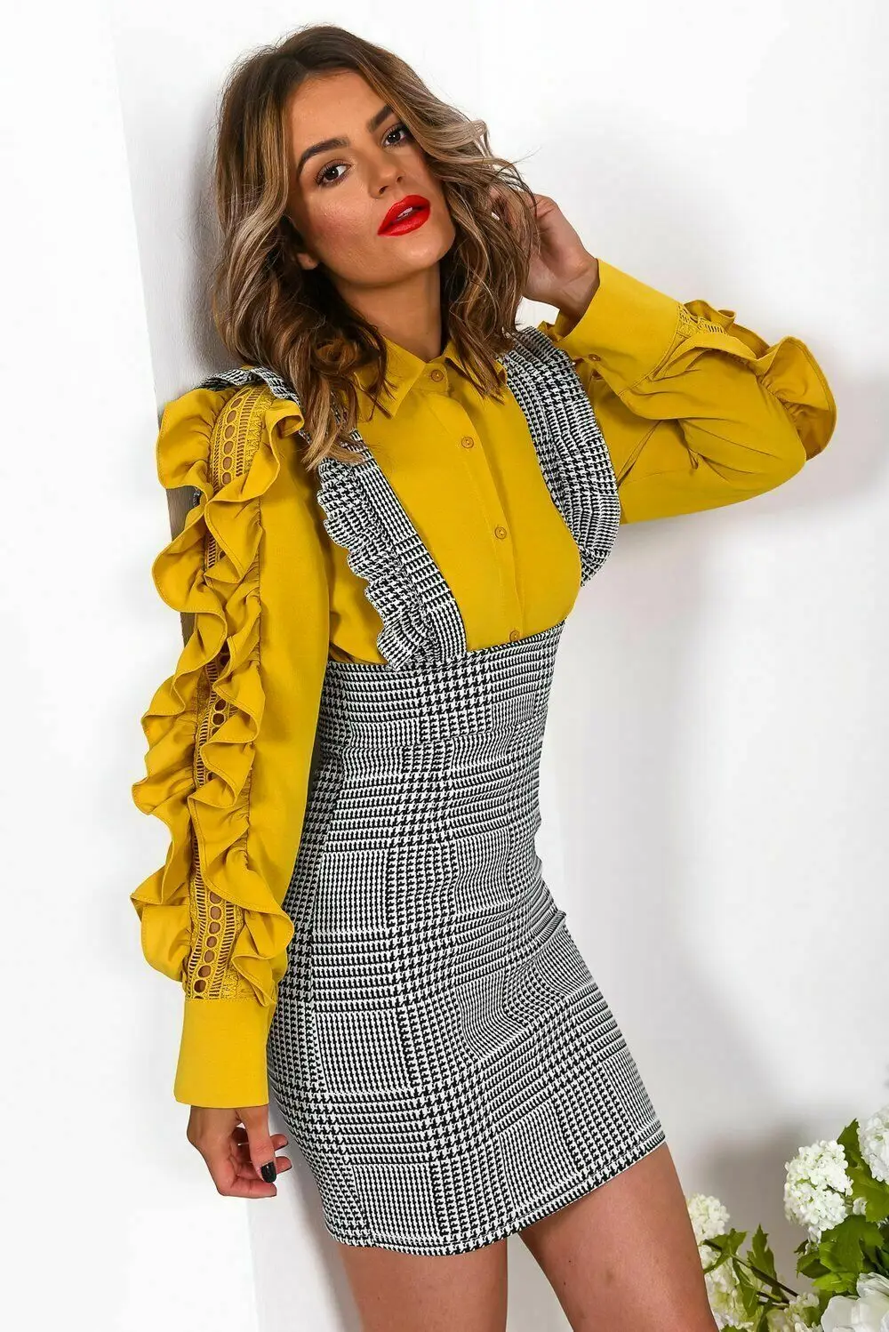 Модное женское платье с оборками в клетку высокой талией облегающее вечерние