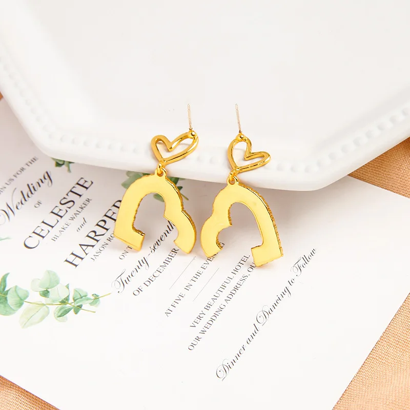 

Fashion Chic Pave Crystals Heart Drops Earrings Valentine's Day Gift Pave Crystals Heart Drop Earrings