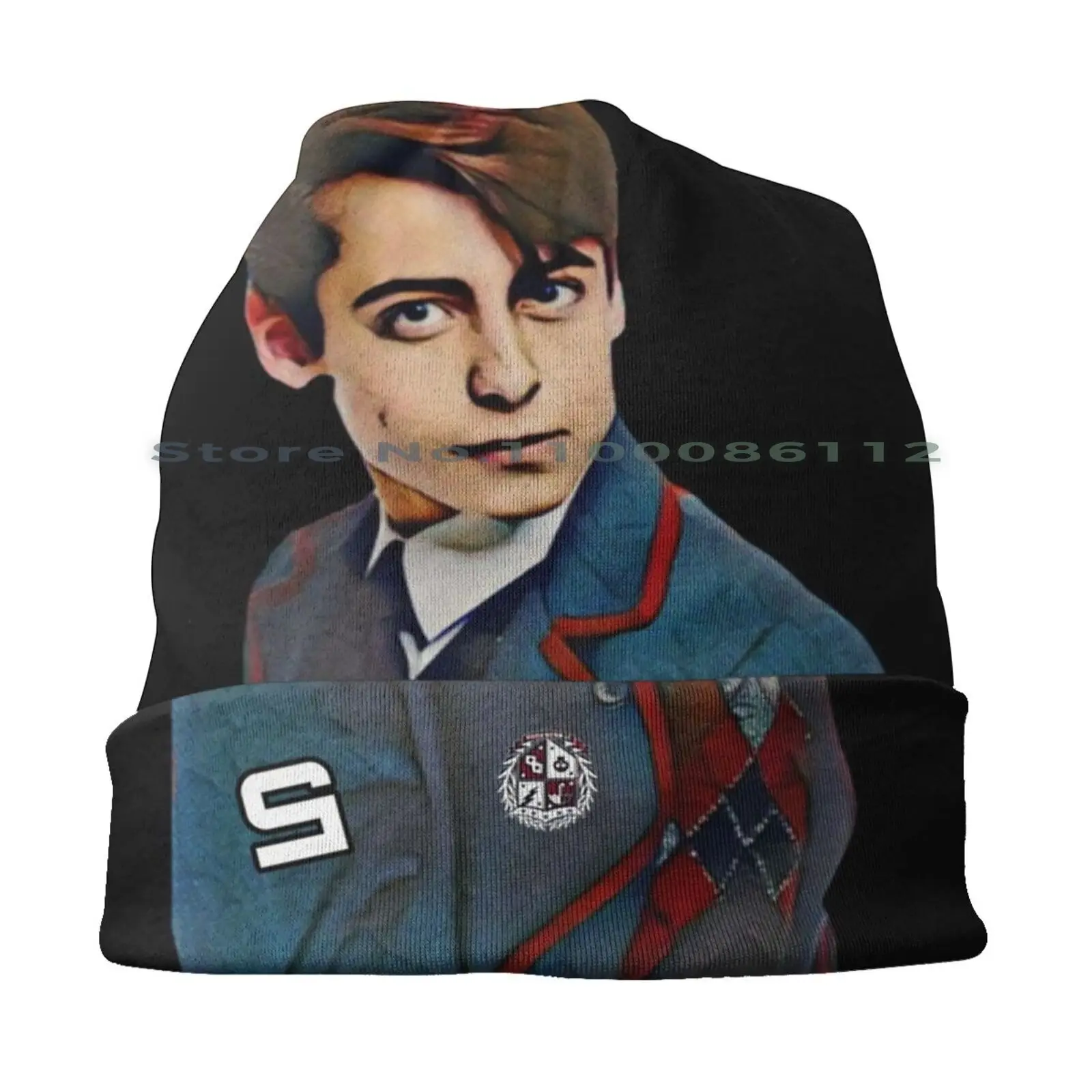 Трикотажная шапка без козырька с пятью наклейками