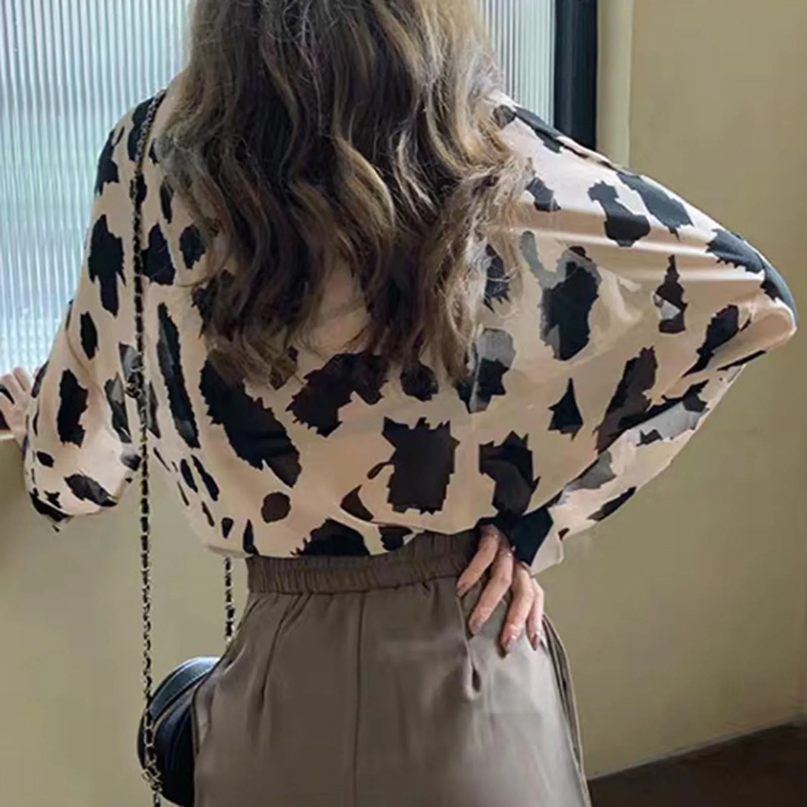 Fashion Button Leopard Print Tops Shirts Turn-down Collar Long Sleeve Sexy Thin Style Breathable Women Blouses Женский Пуловер 3 4