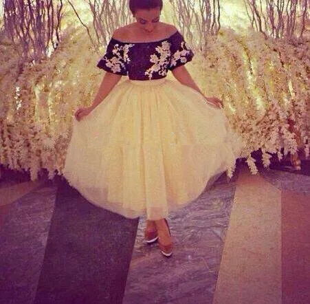 

2018 Classic Black and White Off the Shoulder Appliqued Beaded Tea Length Evening mother of the bride Dresses