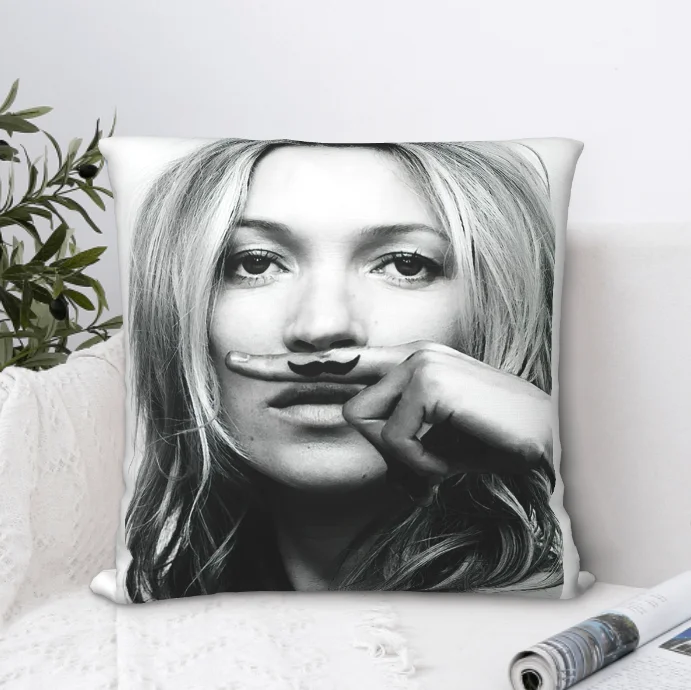 

Декоративная наволочка Kate Moss с графическим принтом для домашнего дивана