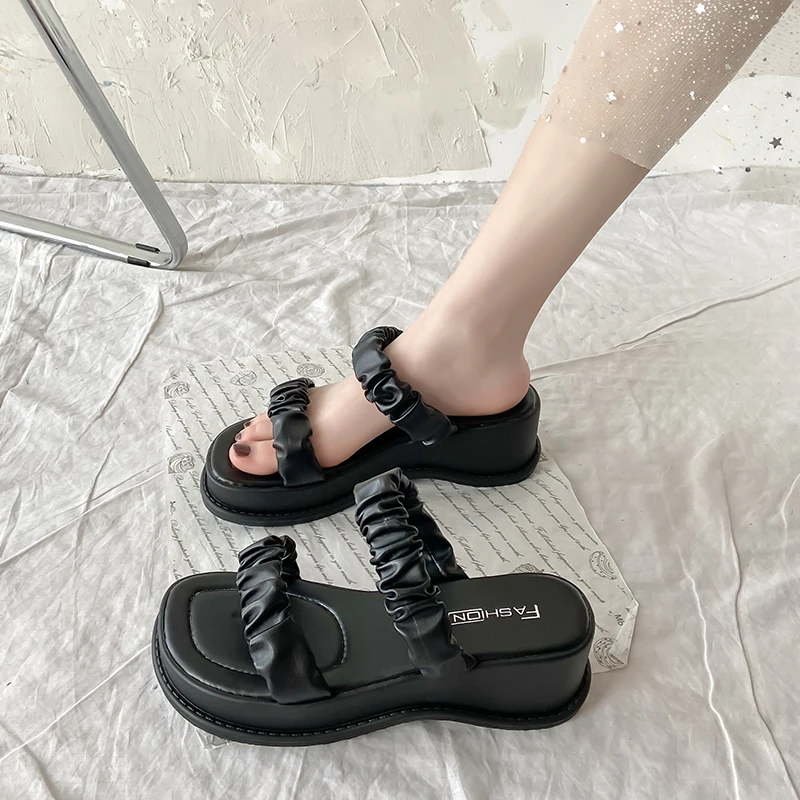 

Female Shoes Summer Clogs Woman Slippers Flat Slides Med Platform Fashion 2021 Beach Luxury Rubber PU Rome Slippers Women Summer