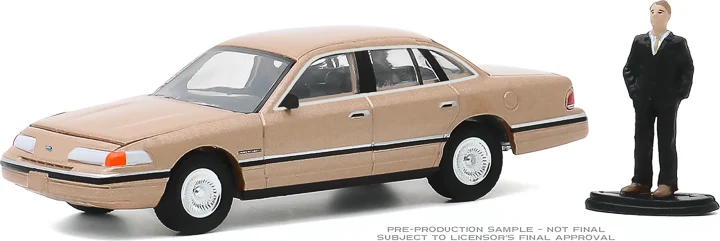 GreenLight 1:64 1992 Ford Crown Vic w Man модель автомобиля из сплава металлические игрушки для