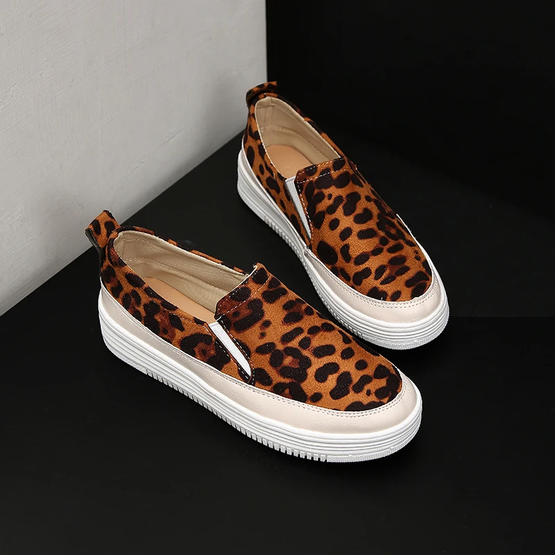 Женская обувь кроссовки с круглым носком Дизайнерская на плоской подошве сезон