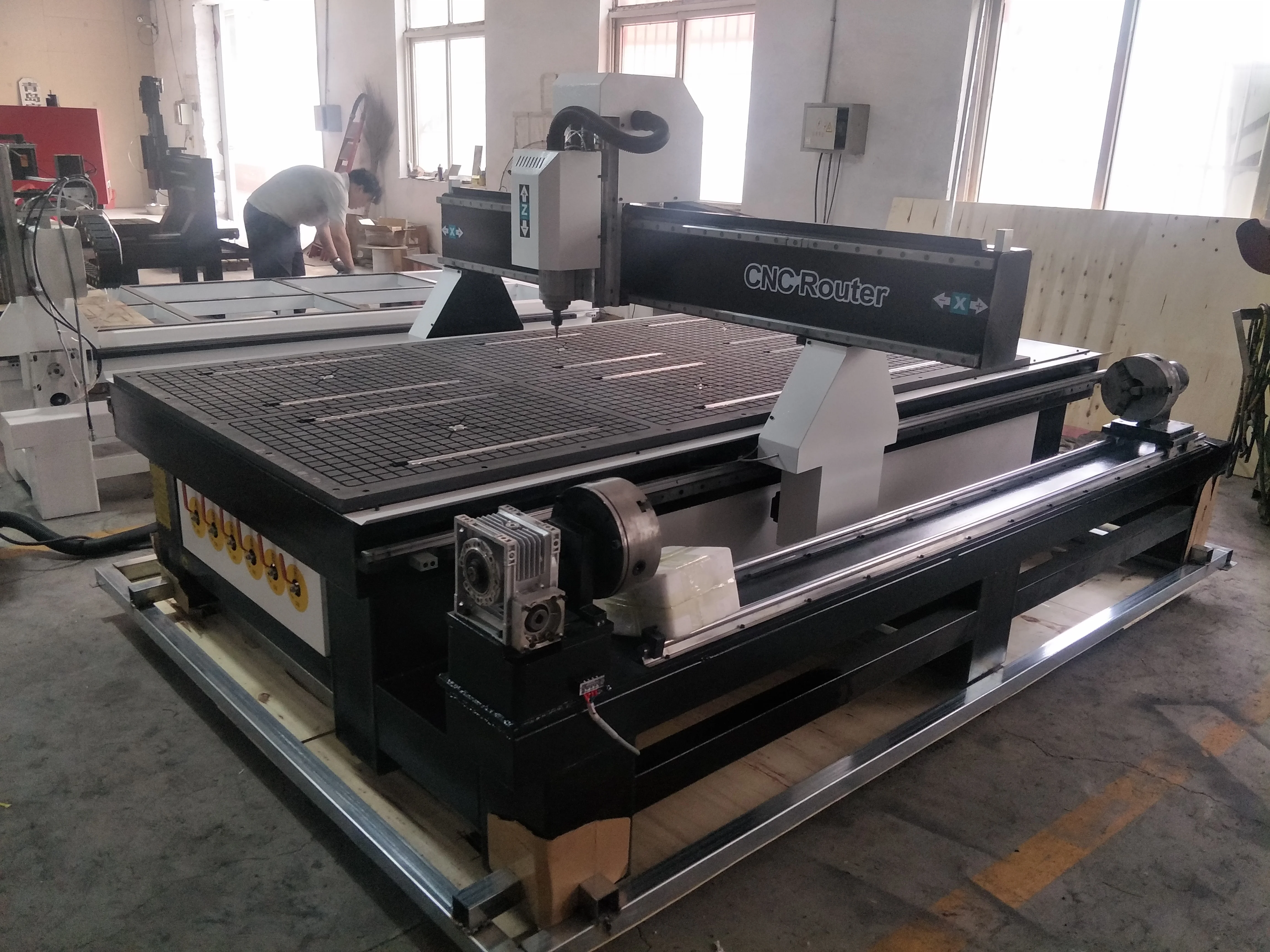 Горячая стойка шестерня привода 4x8 футов Cnc маршрутизатор для мебели двери шкаф