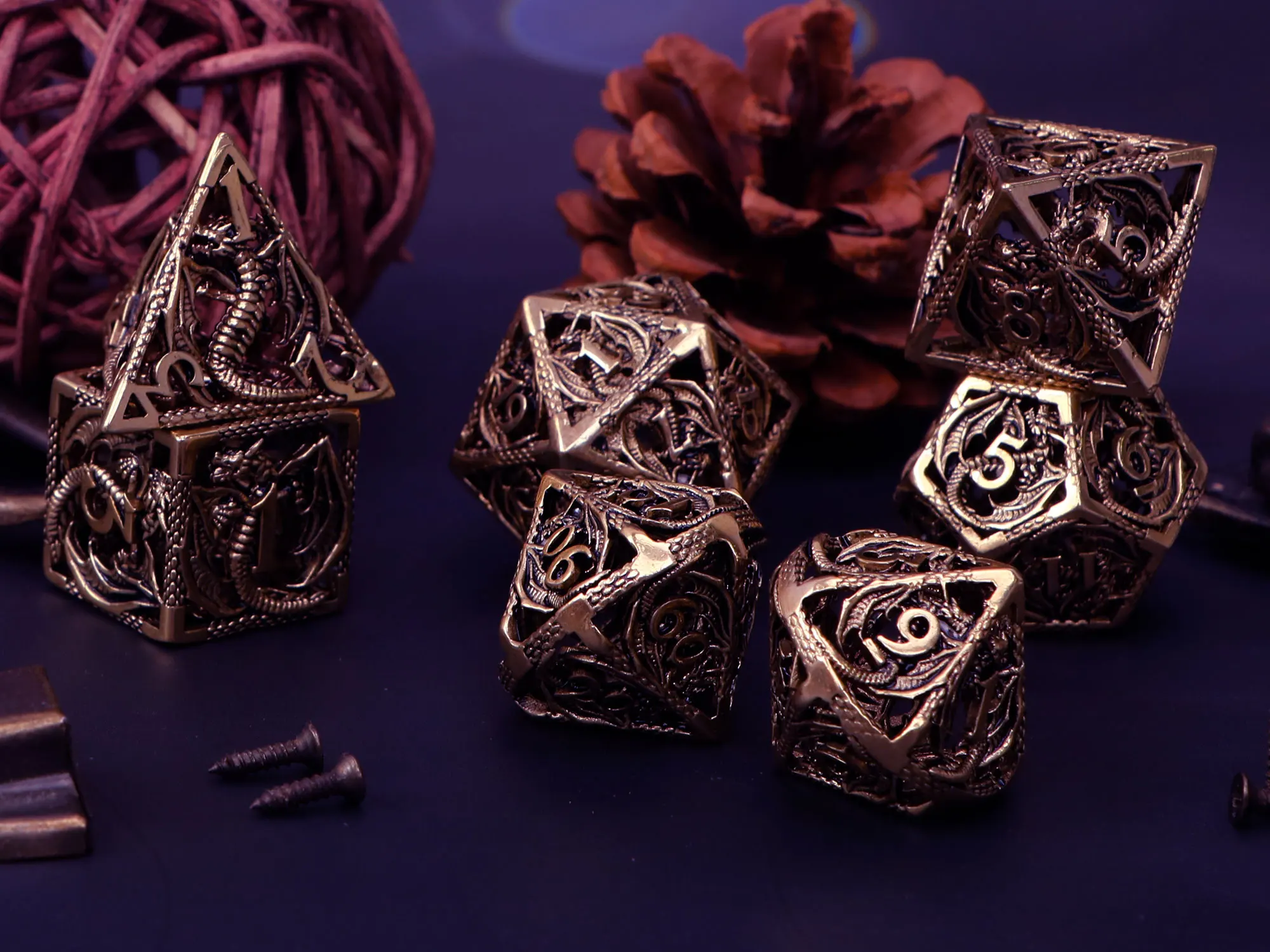 

Hollow Polyhedral Metal D&d Dice Set of Tabletop Games Dungeon and Dragon Dice Rpg Dnd Board Game Dice Box D20 D12 D10 D8 D6 D4