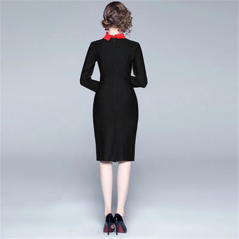 Женское платье-рубашка с отложным воротником модельное винтажное облегающее