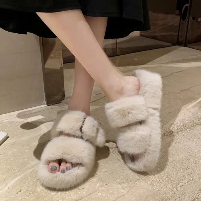 

Home Furry Slippers Women Fur Slides Fluffy Slippers with strap 2020 House Slippers Winter Shoes Indoor Woman Shoes Fur Slippers