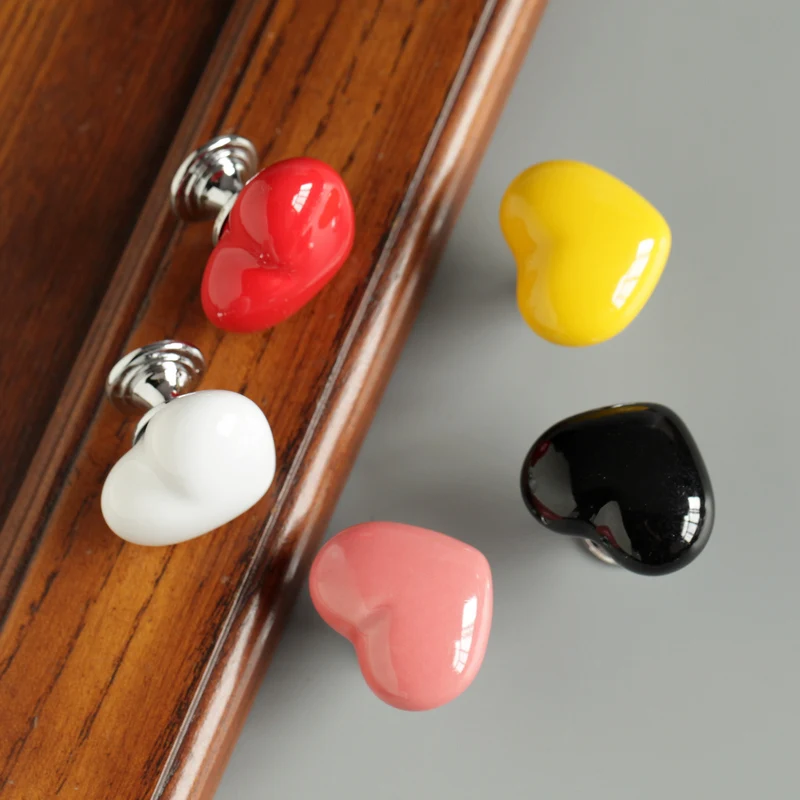 Красочная милая Мультипликация Форма Сердца Керамическая дверная ручка ящик