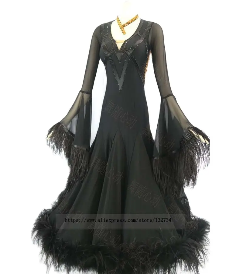 Женское платье для бальных танцев черное с длинными рукавами и перьями из лайкры