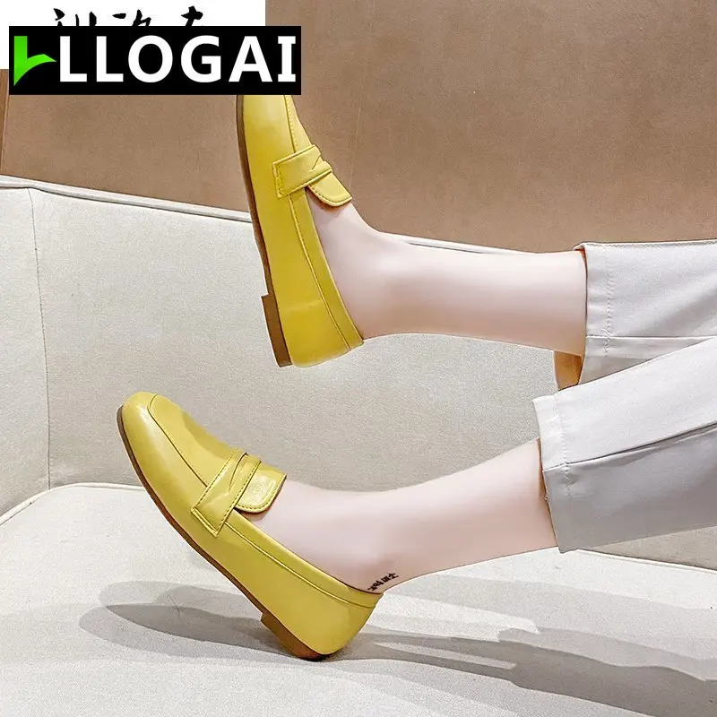 

Женские кожаные туфли с квадратным носком, Повседневная модная дизайнерская обувь на плоской подошве, удобные тапочки без шнуровки, обувь н...