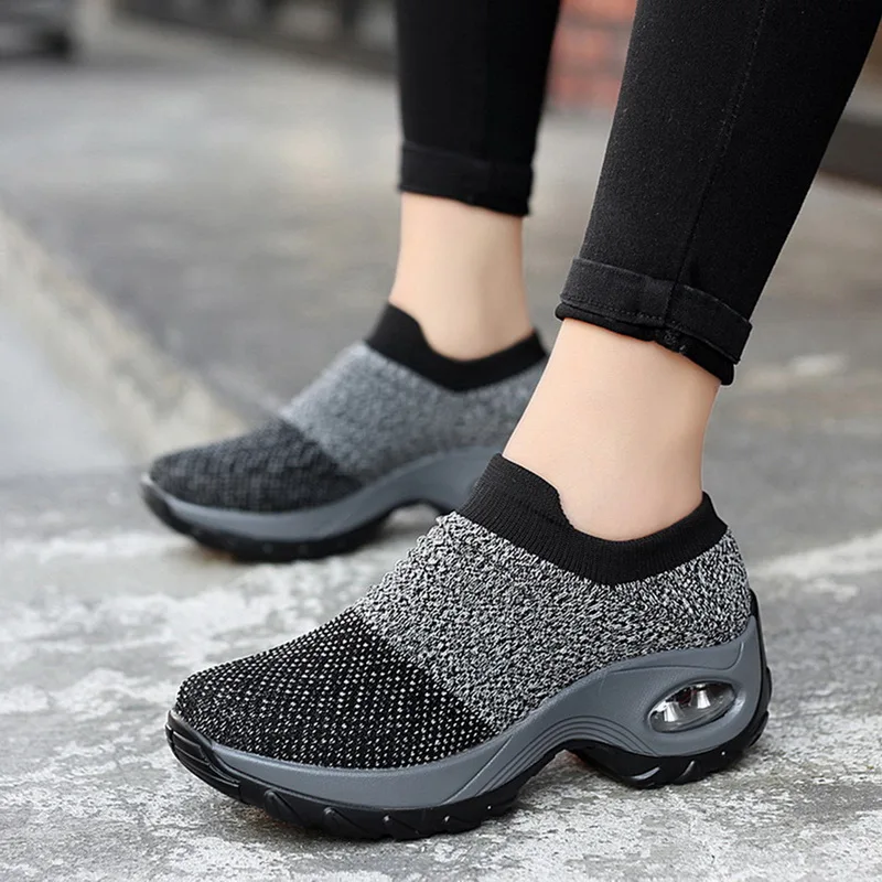 

Women Running Shoes Walking Mesh Shoes Fashion Platform Slip-On Sneaker Air Cushion Gym Modern Dance Shoes Men