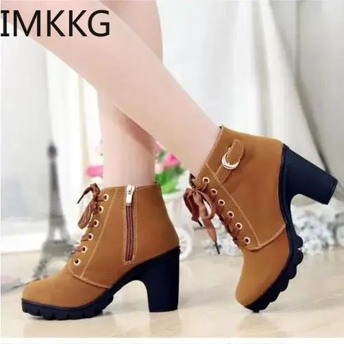 Женские ботинки на высоком каблуке однотонные толстой подошве со шнуровкой в