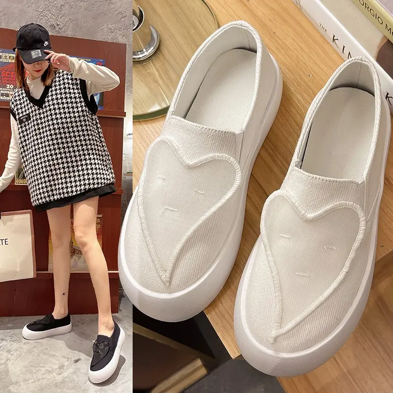 

Women's flat shoes 2021 new summer women's shoes heart-shaped thick-soled canvas shoes lazy pedal casual shoes
