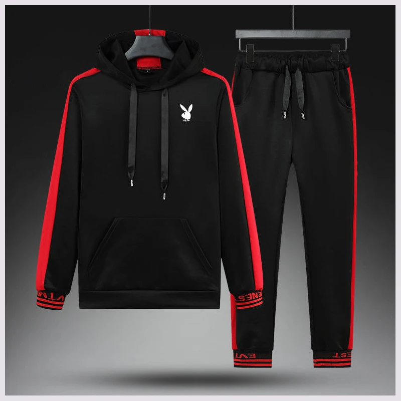 

Hoodies & Sweatshirts
