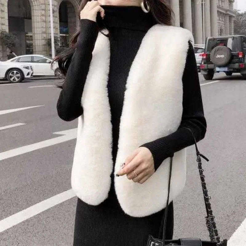 

Autumn Winter Casual Solid Faux Fur Coat Women Sleeveless Vest Jacket V-neck Fur Coat Outerwear Waistcoat 2021 Faux Fur Coats