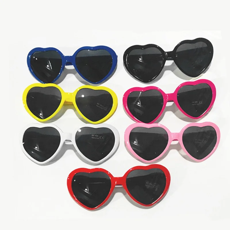 Женские солнцезащитные очки в форме сердца с эффектом дифракции виде меняющие