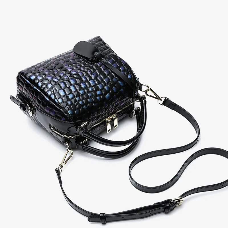 

Women's famous brand Female bag 2020 new first layer cowhide portable small bag summer simple and versatile lady messenger bag